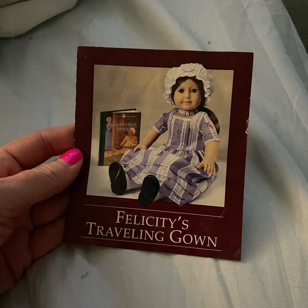 Vintage 90s American Girl / Pleasant Company Felicity’s traveling gown pamphlet